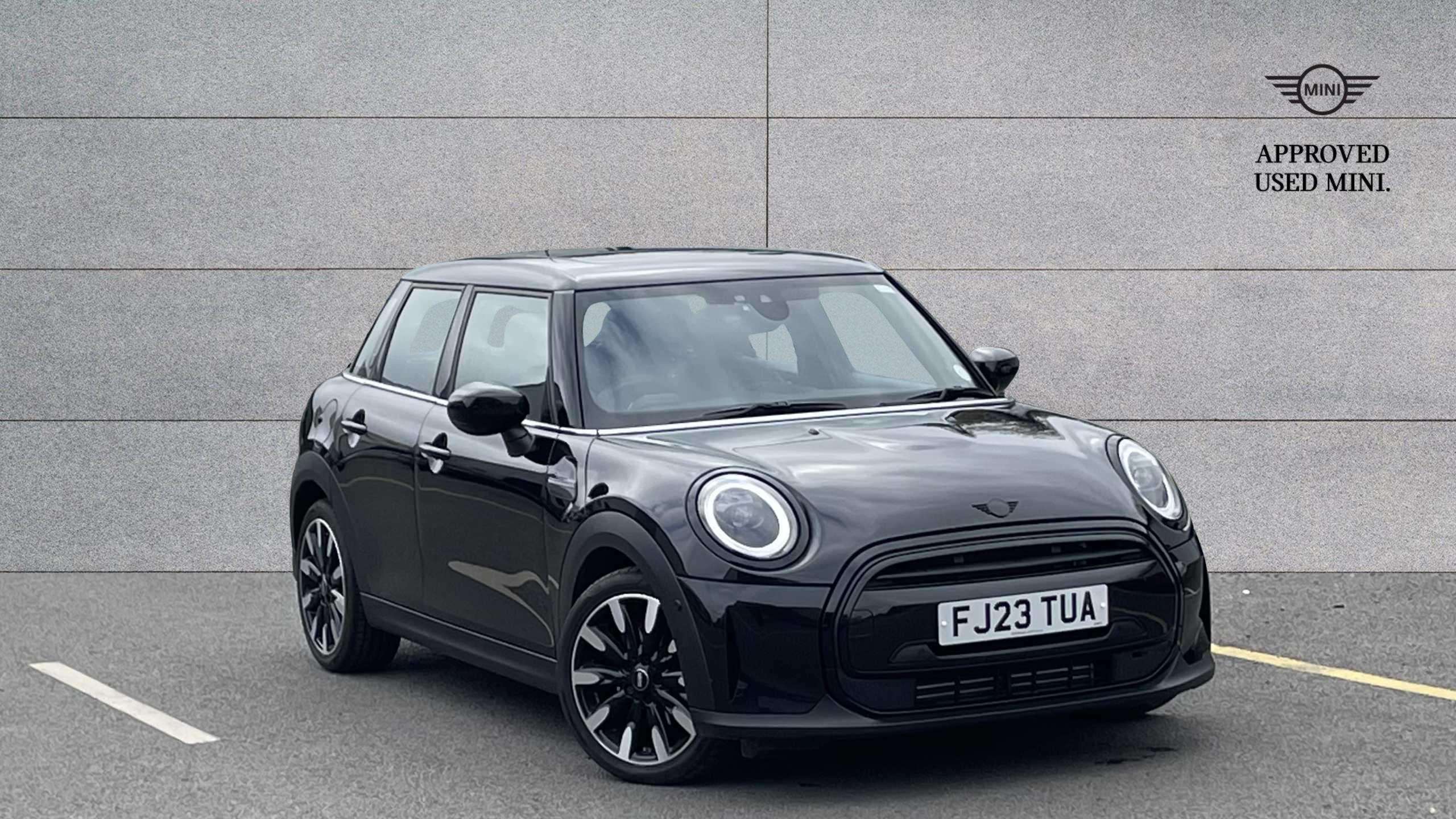 Main listing image - MINI Hatchback 5dr
