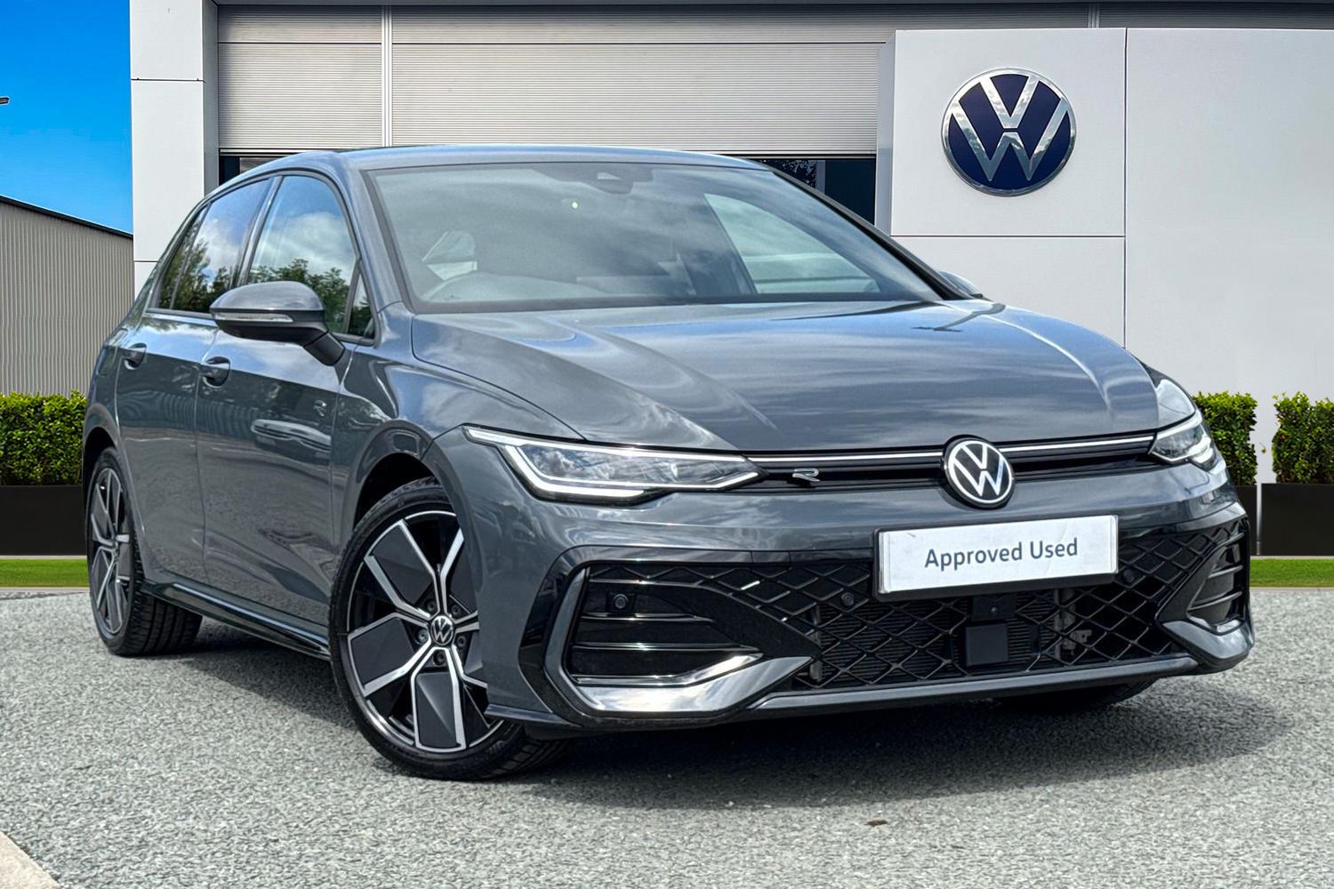 Main listing image - Volkswagen Golf