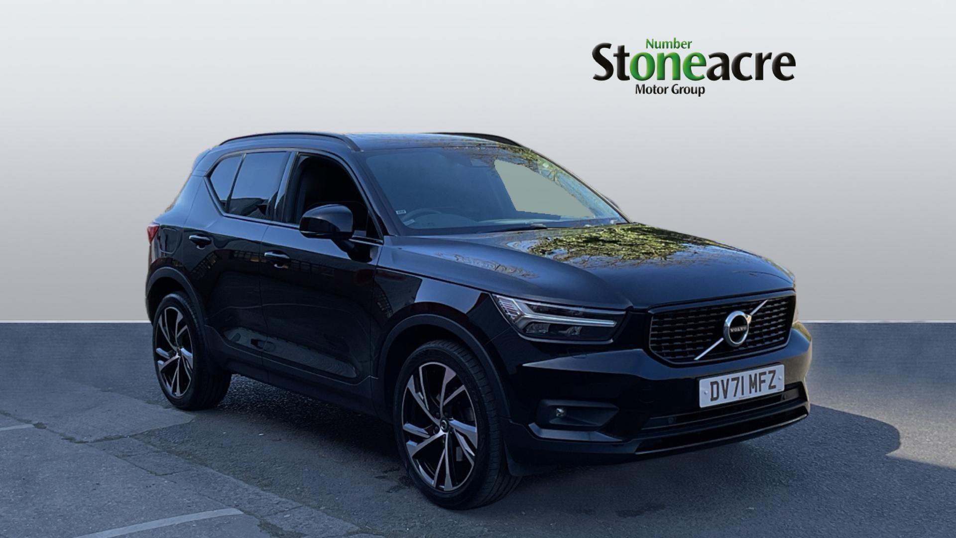 Main listing image - Volvo XC40