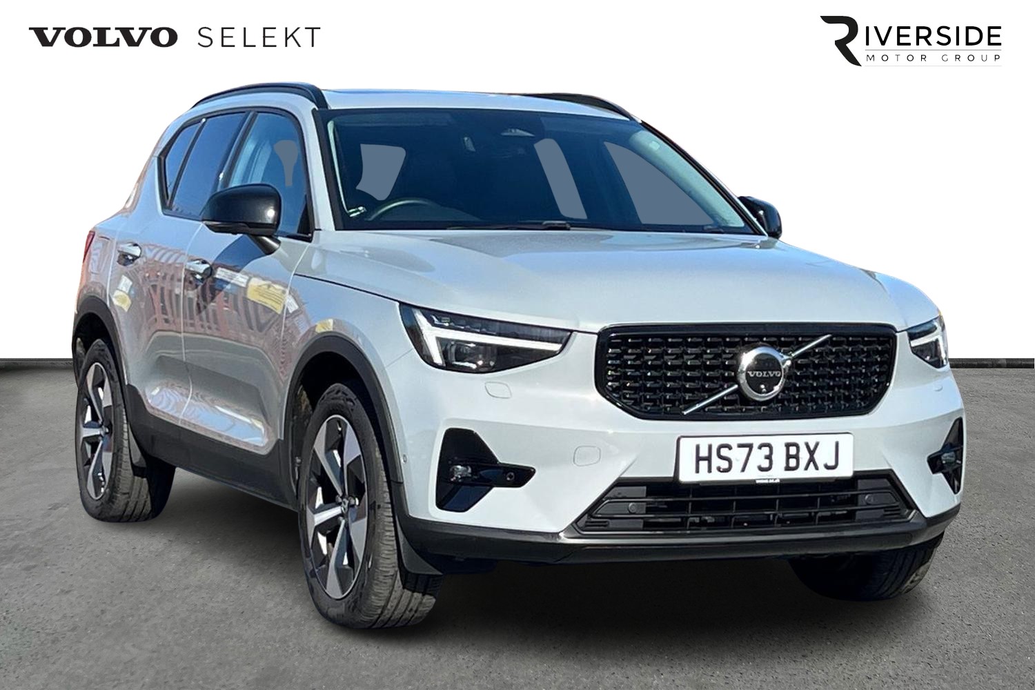 Main listing image - Volvo XC40