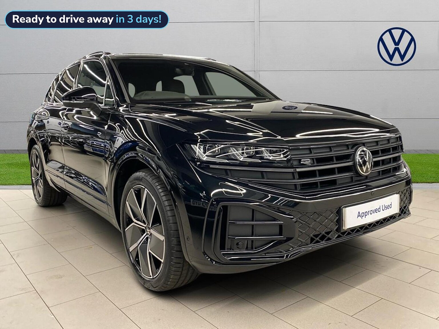 Main listing image - Volkswagen Touareg