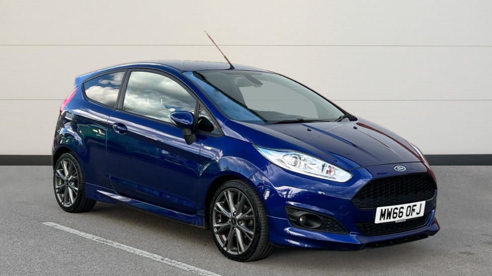 Main listing image - Ford Fiesta