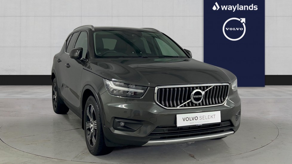 Main listing image - Volvo XC40