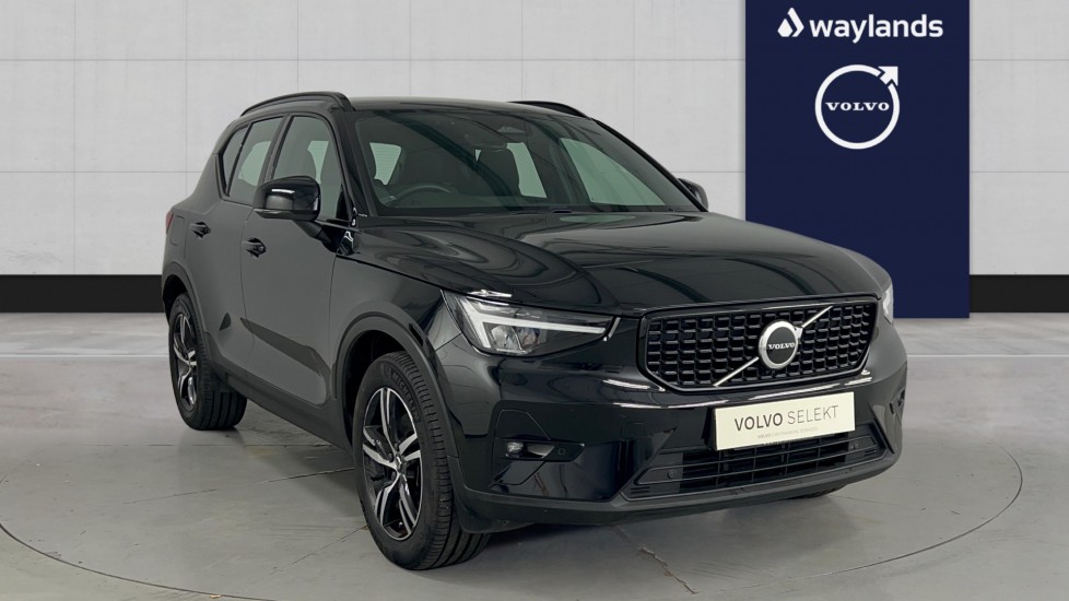 Main listing image - Volvo XC40