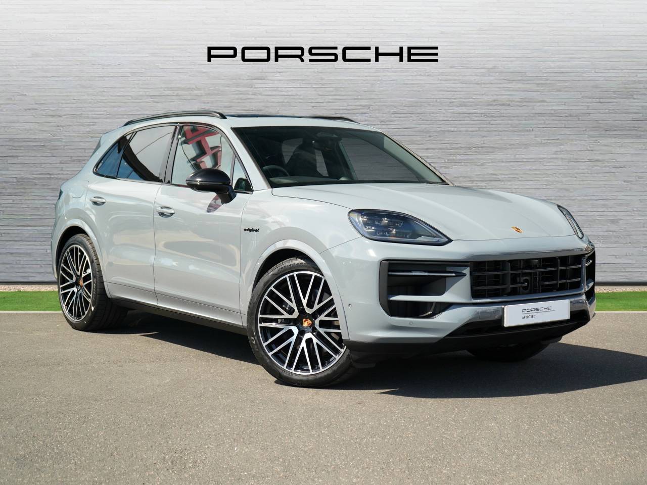 Main listing image - Porsche Cayenne