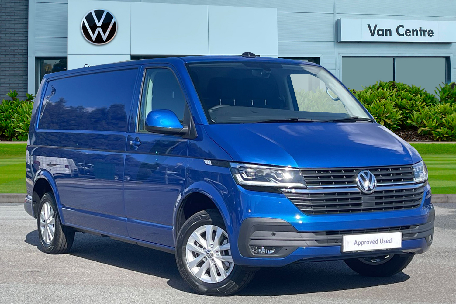 Main listing image - Volkswagen Transporter