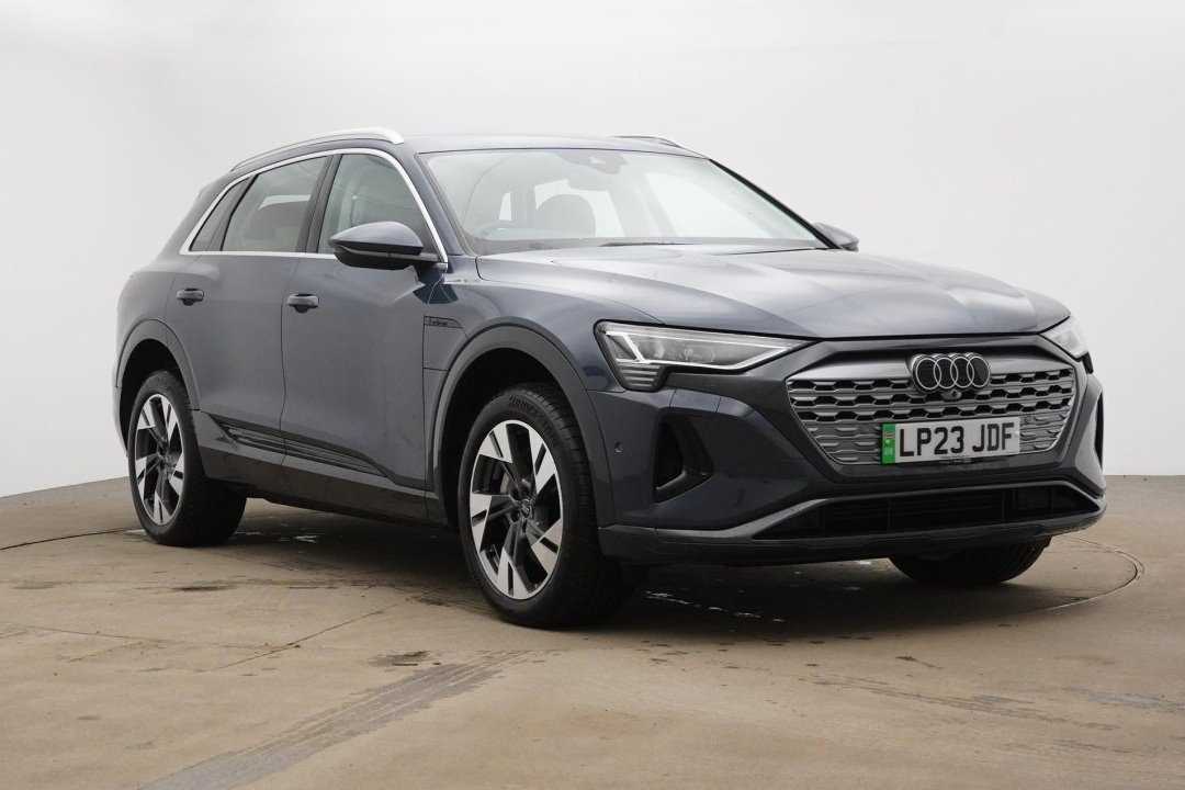 Main listing image - Audi Q8 e-tron
