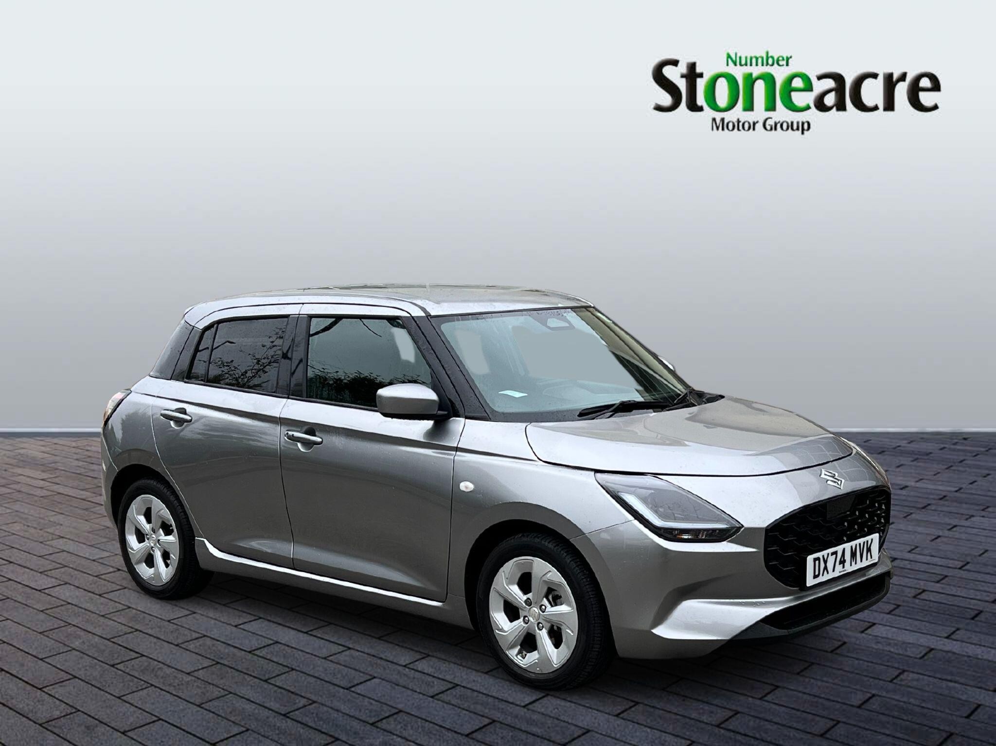 Main listing image - Suzuki Swift