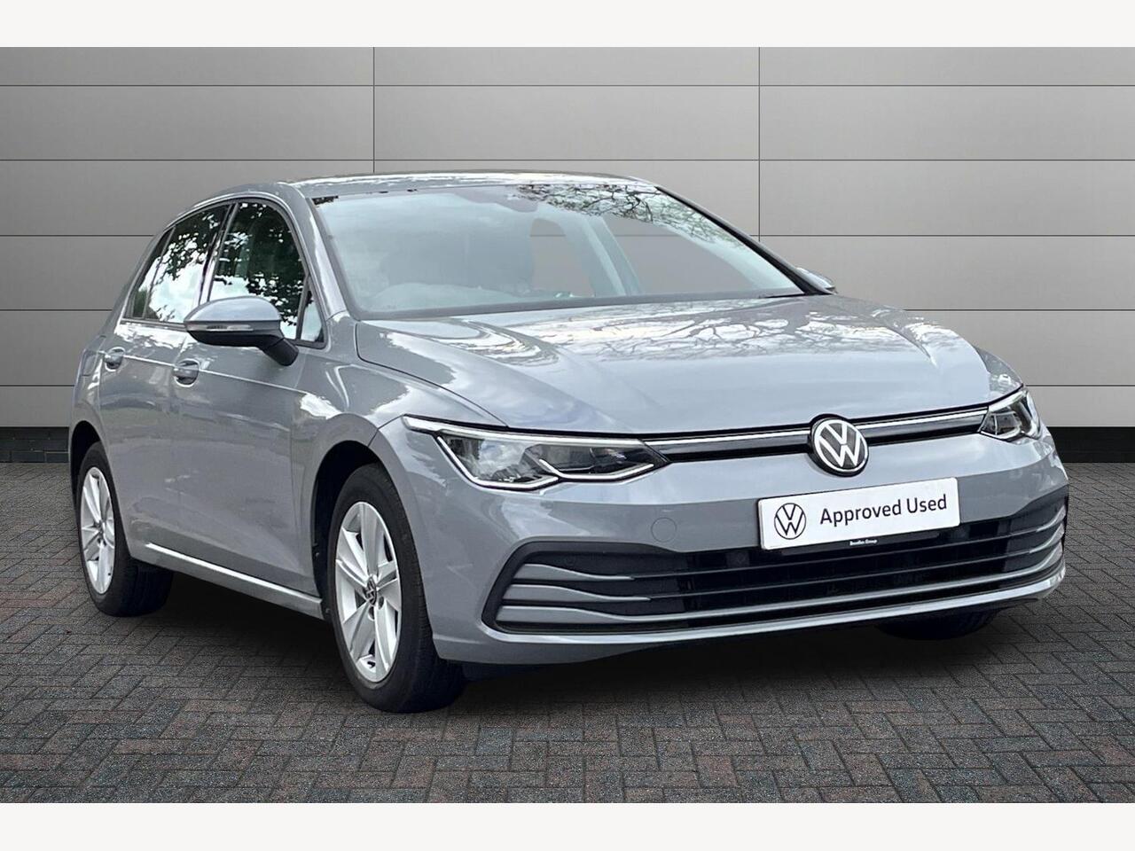 Main listing image - Volkswagen Golf