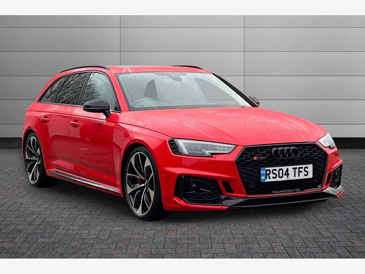 Main listing image - Audi RS4