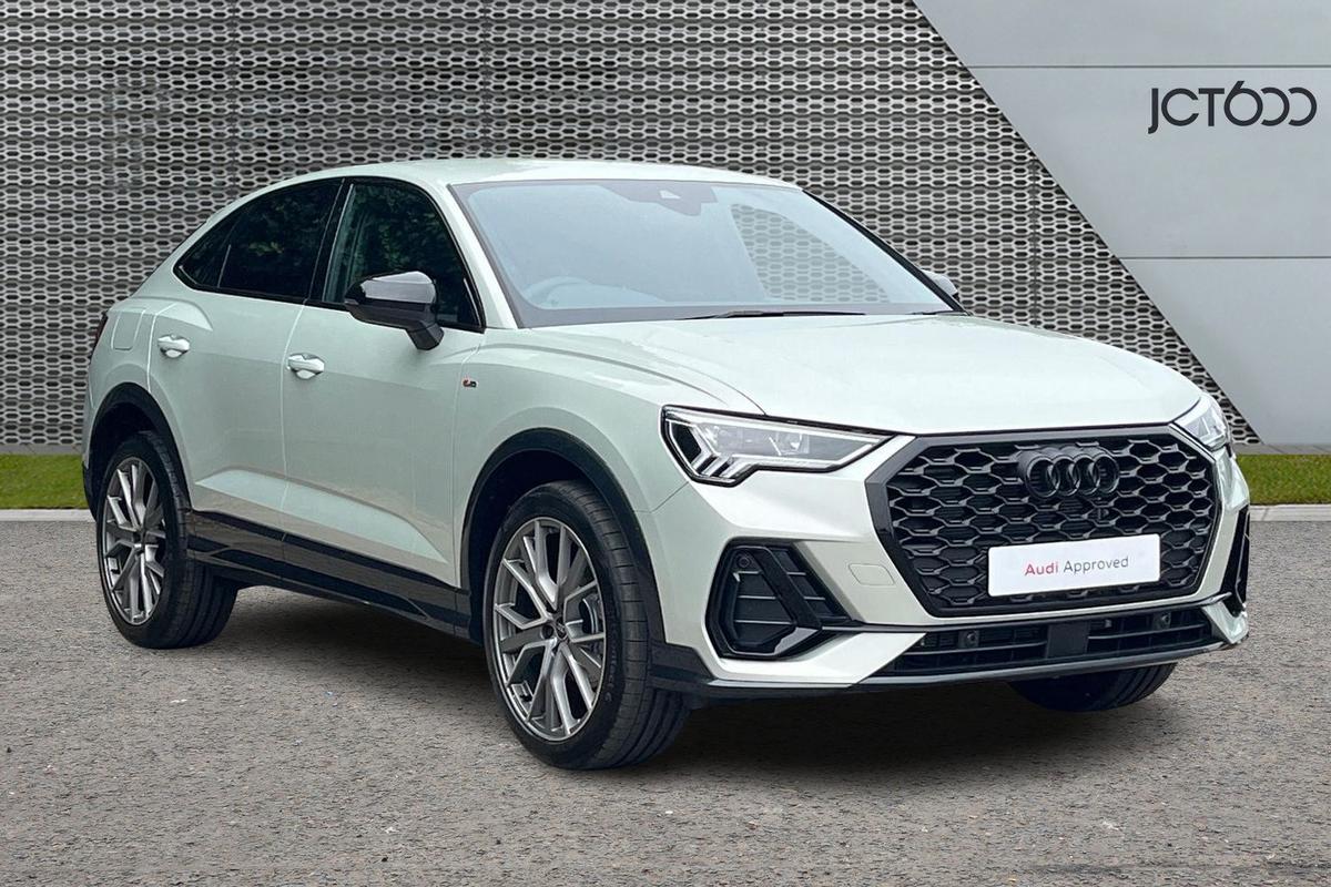 Main listing image - Audi Q3