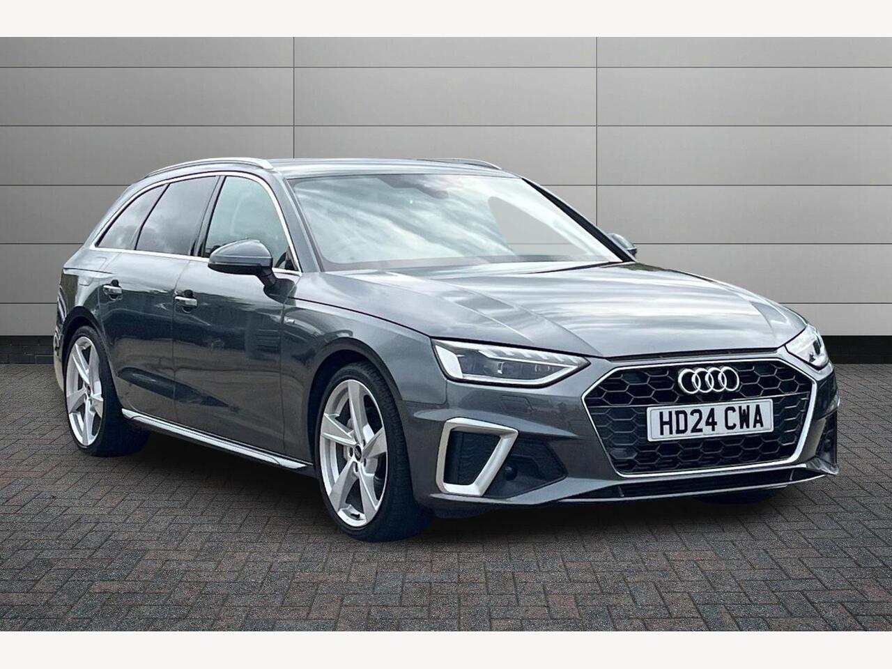 Main listing image - Audi A4