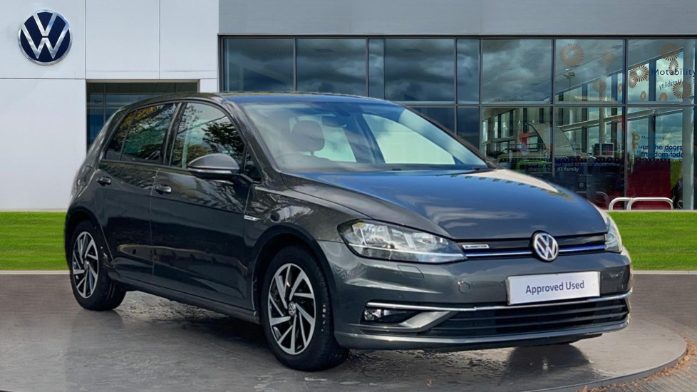Main listing image - Volkswagen Golf