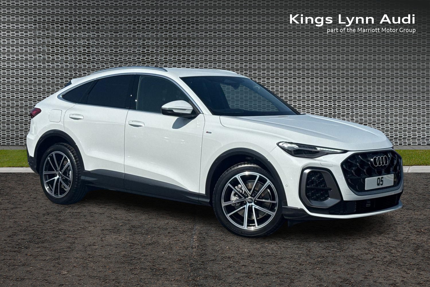 Main listing image - Audi Q5 Sportback