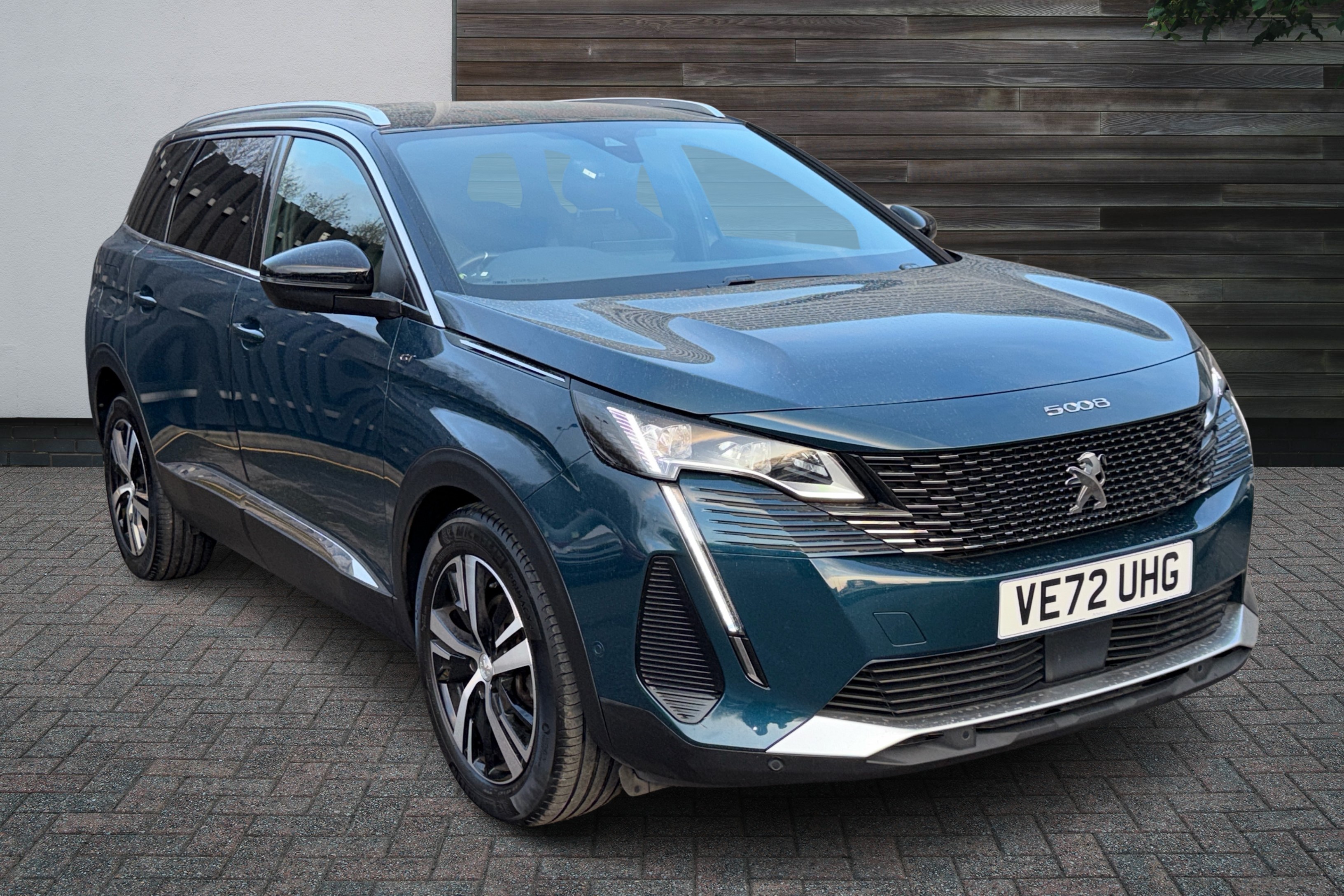 Main listing image - Peugeot 5008