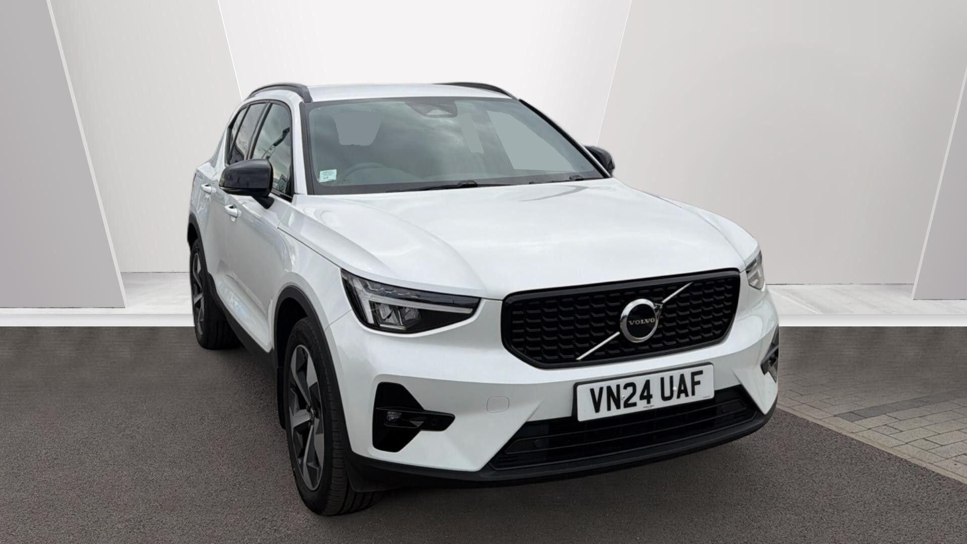 Main listing image - Volvo XC40