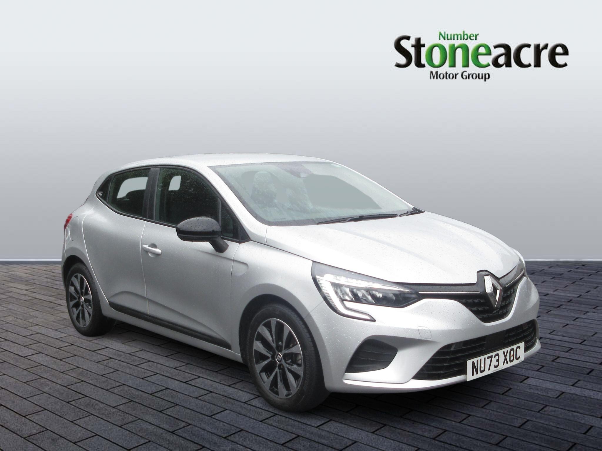 Main listing image - Renault Clio