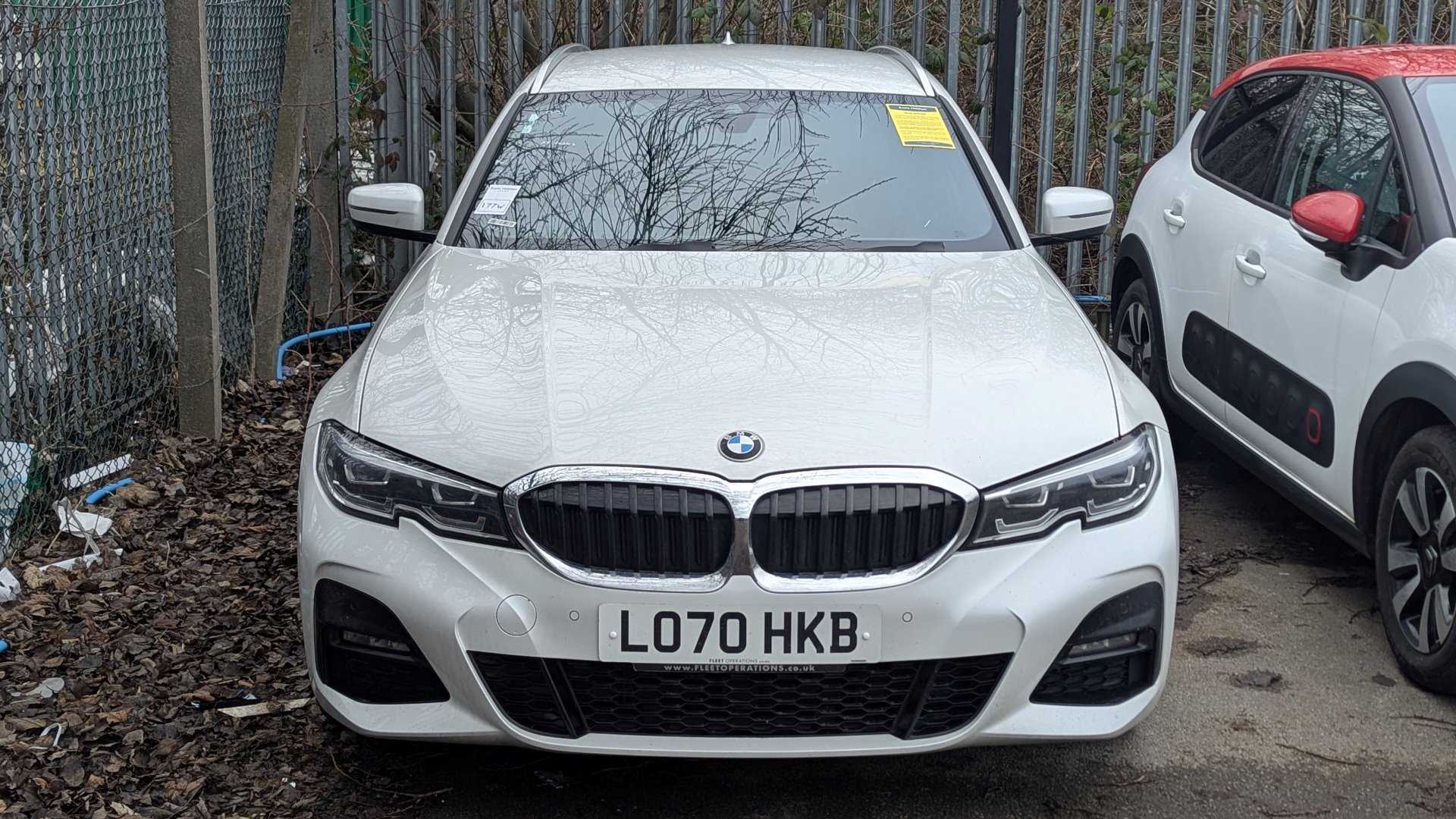 Main listing image - BMW 3 Series Touring