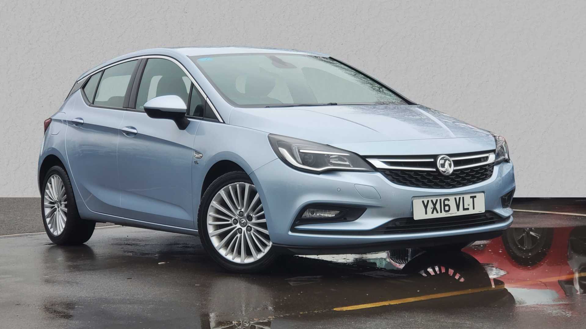 Main listing image - Vauxhall Astra