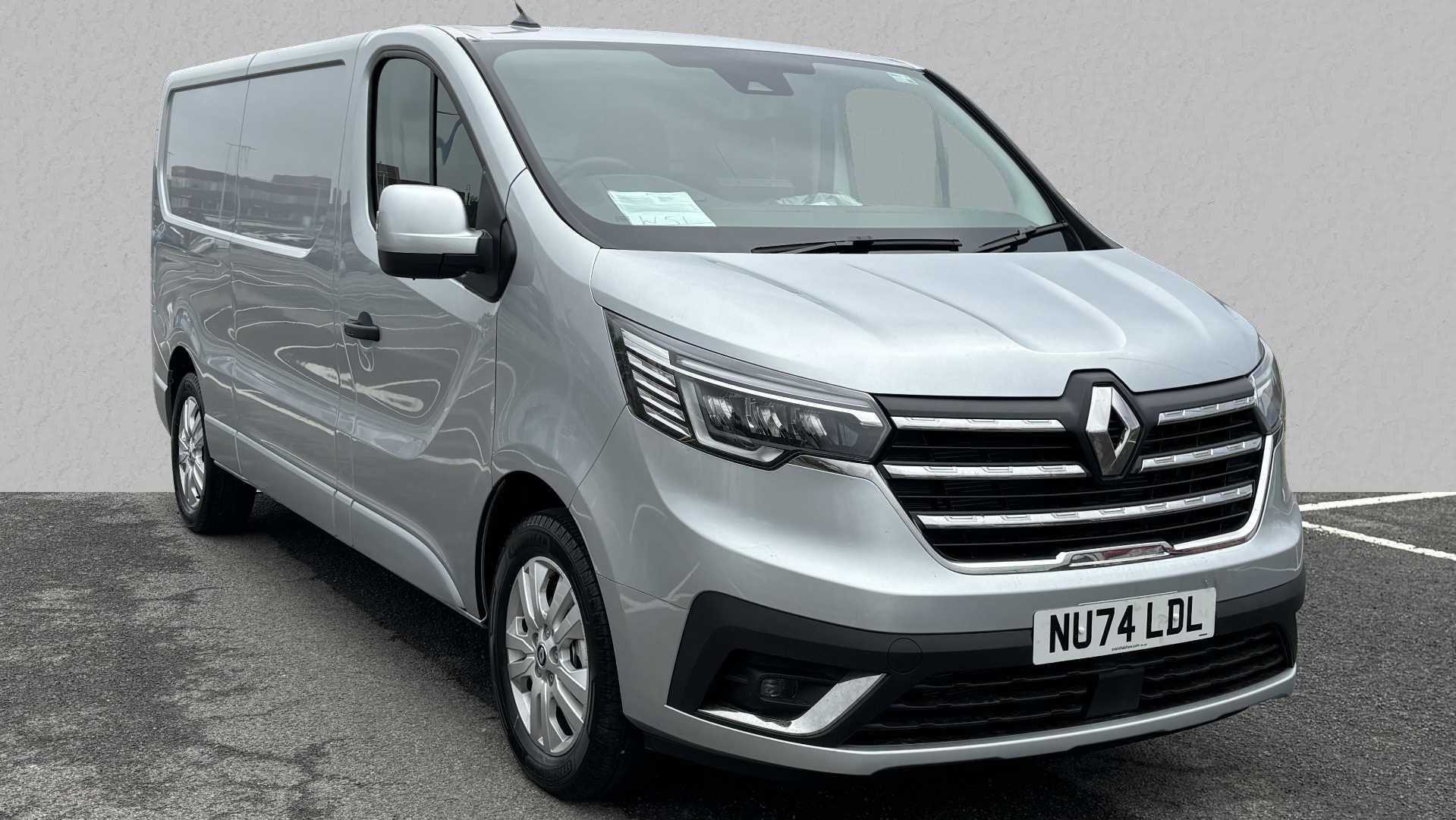 Main listing image - Renault Trafic