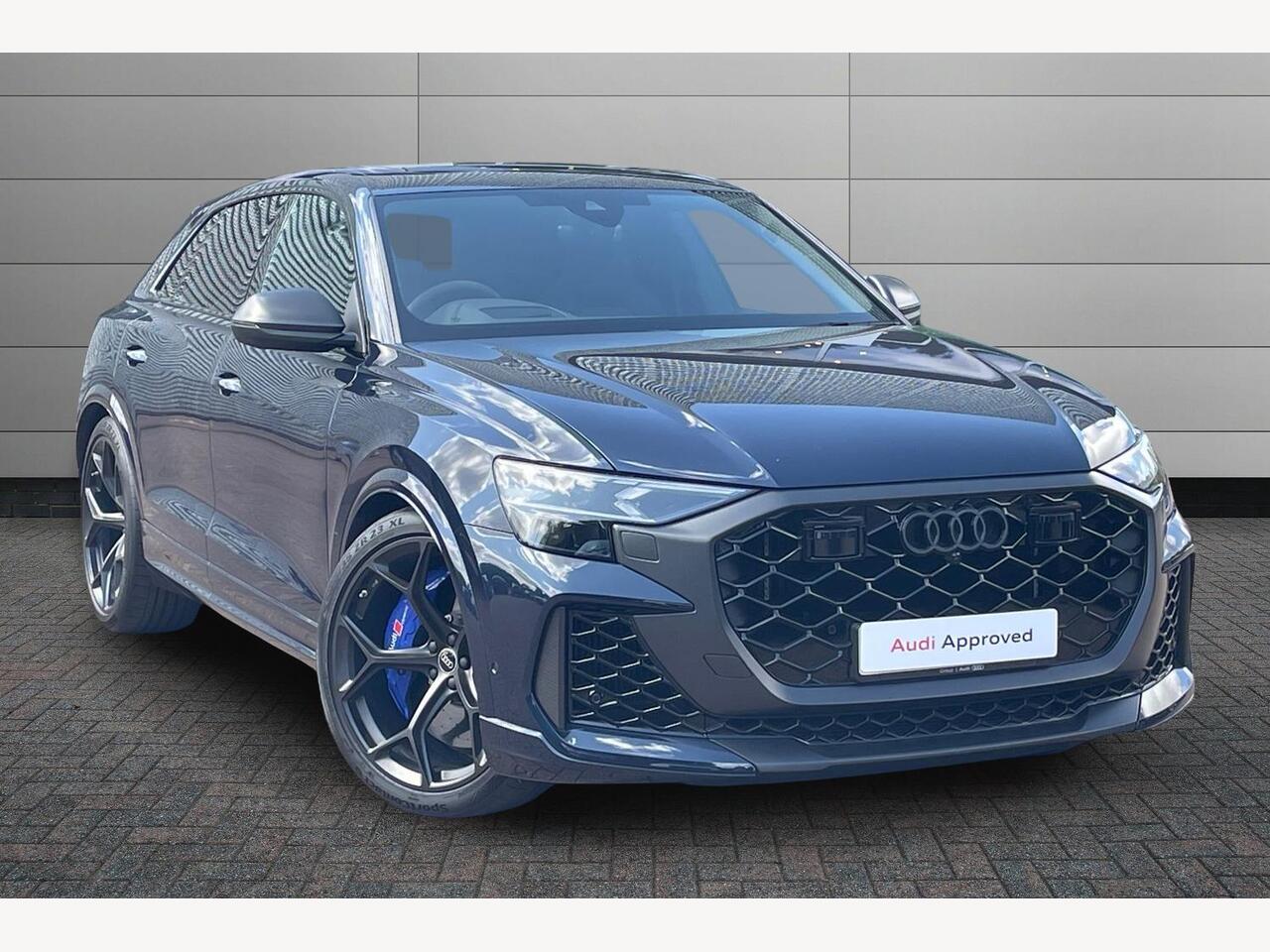 Main listing image - Audi Q6 e-tron