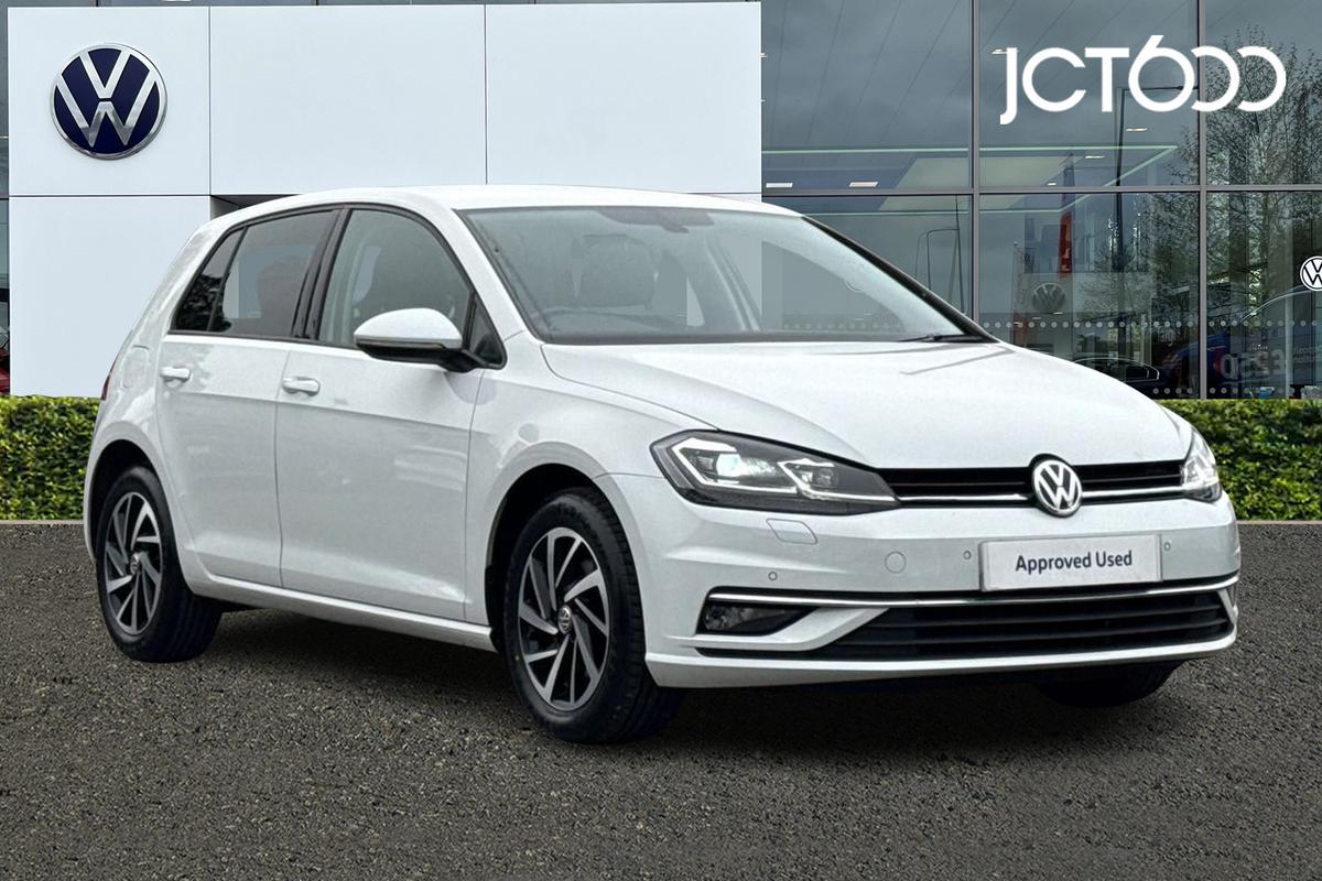 Main listing image - Volkswagen Golf