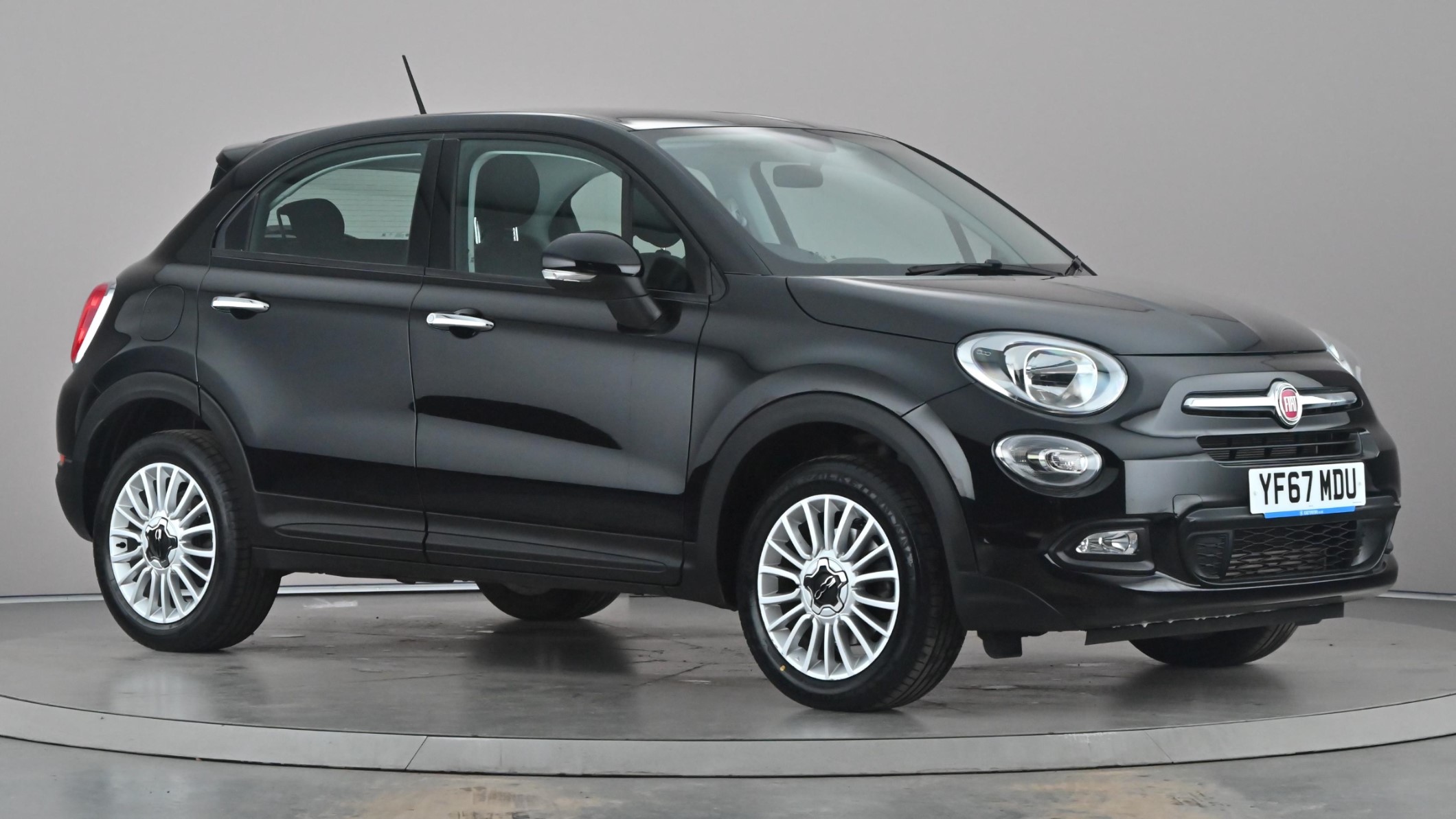 Main listing image - Fiat 500X