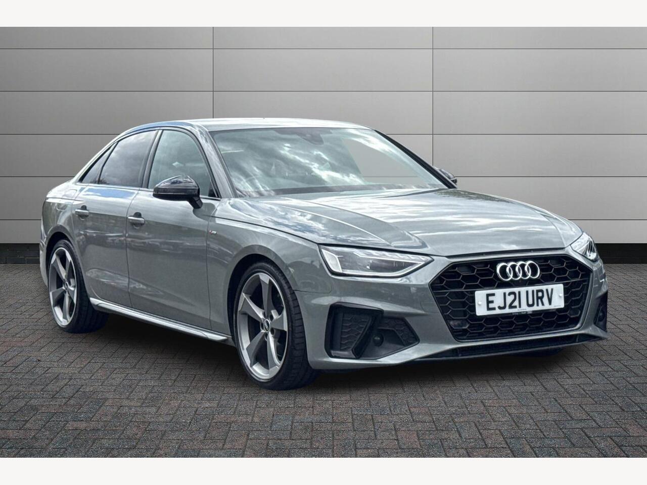 Main listing image - Audi A4