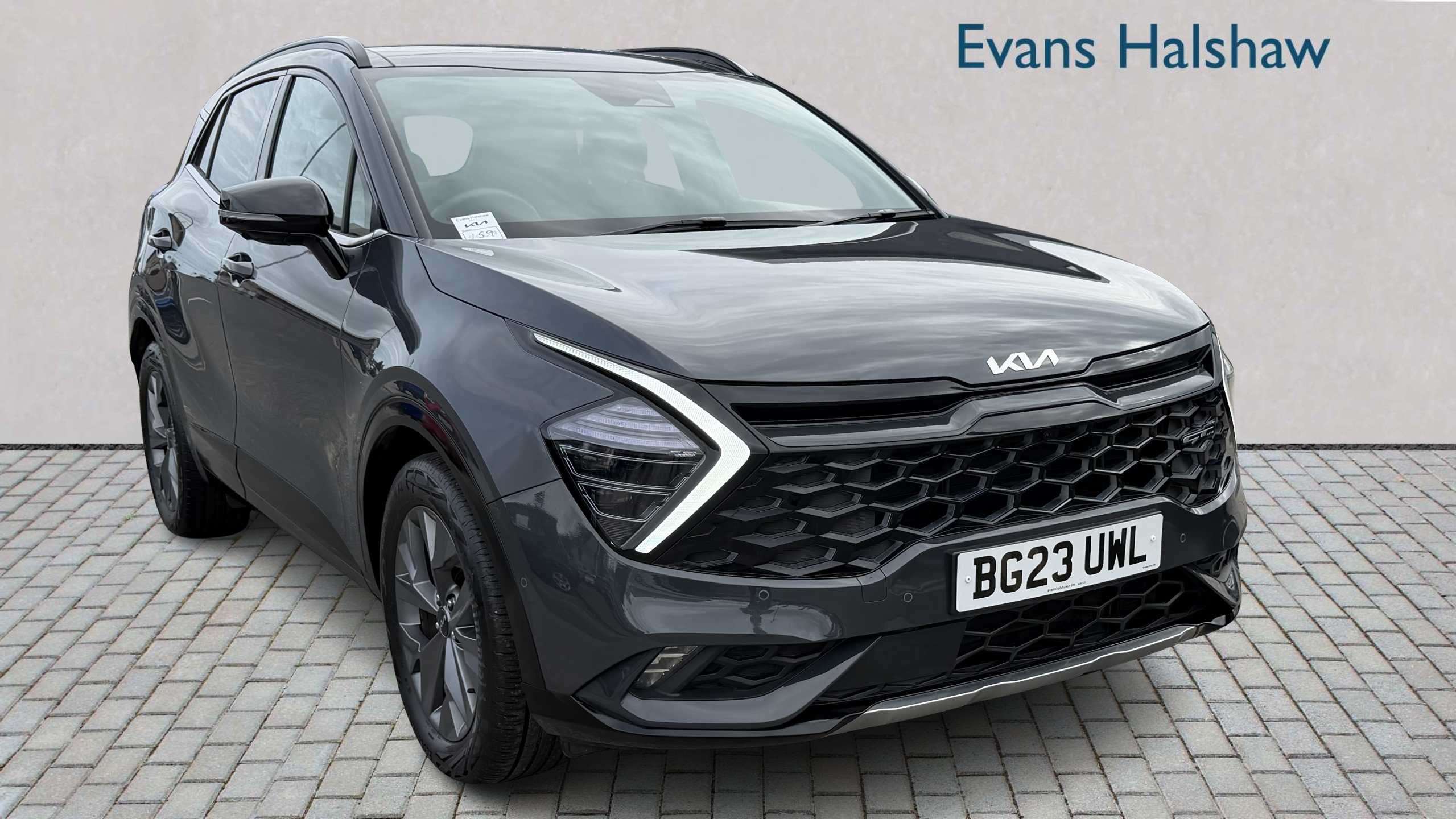 Main listing image - Kia Sportage