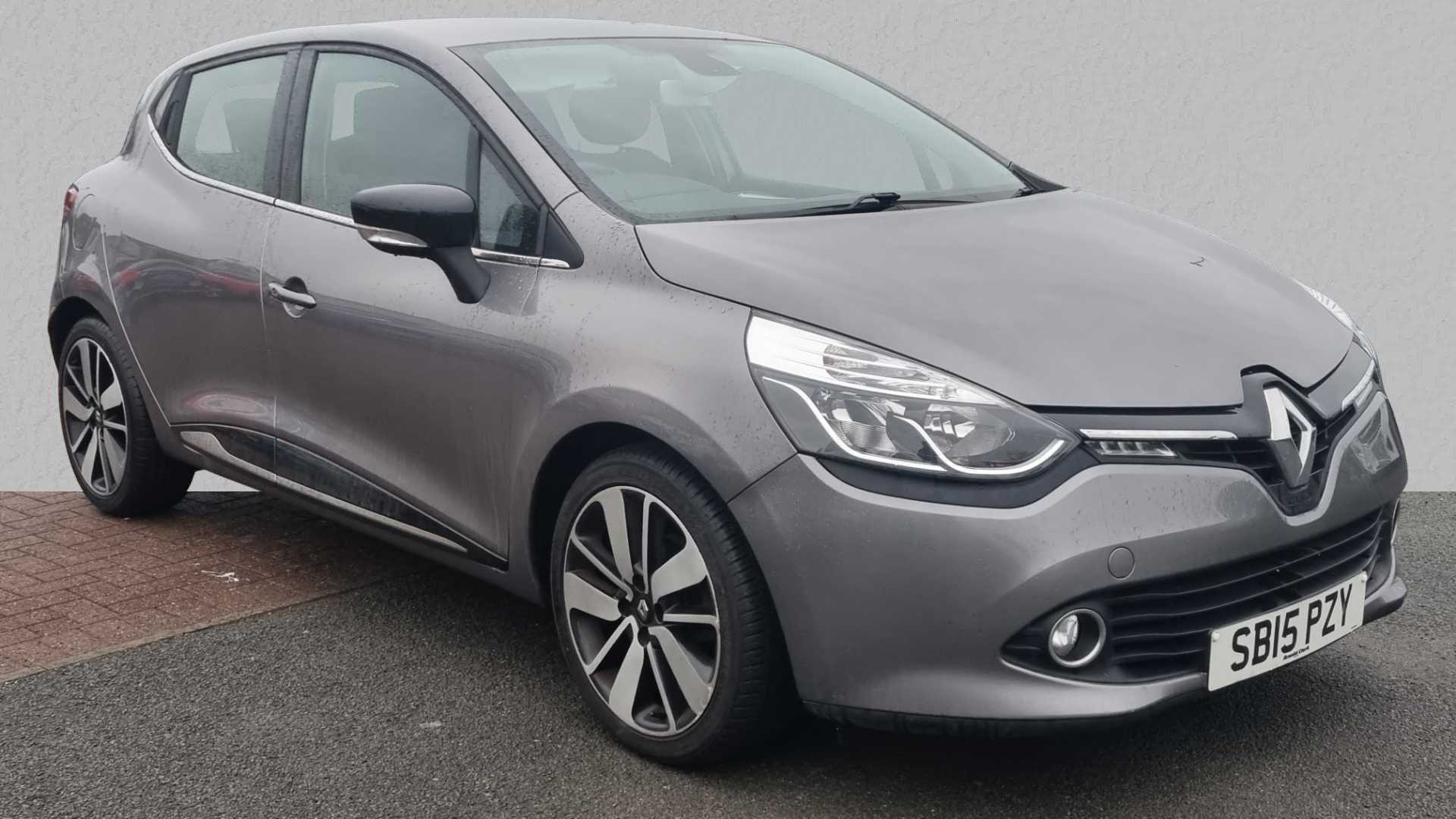 Main listing image - Renault Clio