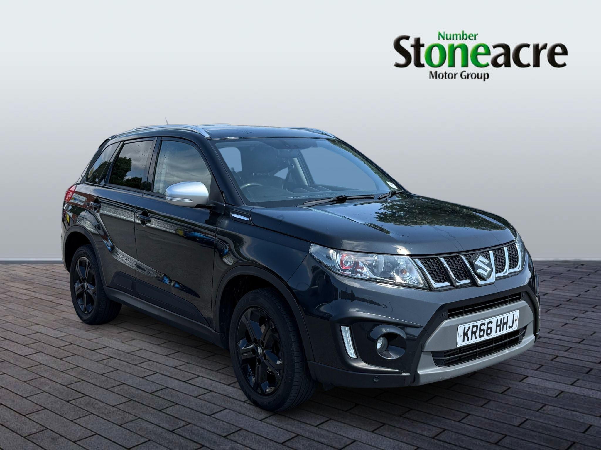 Main listing image - Suzuki Vitara