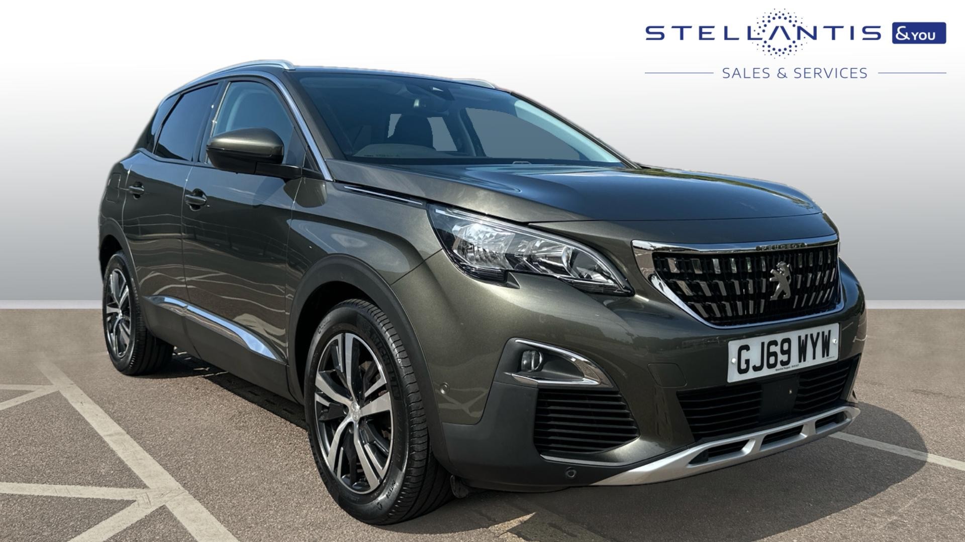 Main listing image - Peugeot 3008