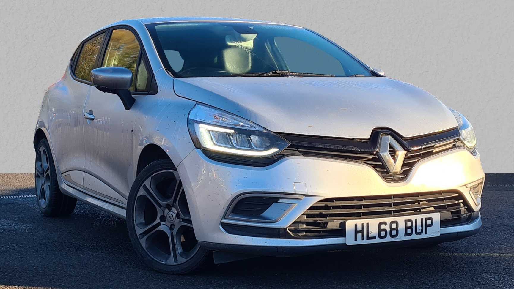 Main listing image - Renault Clio