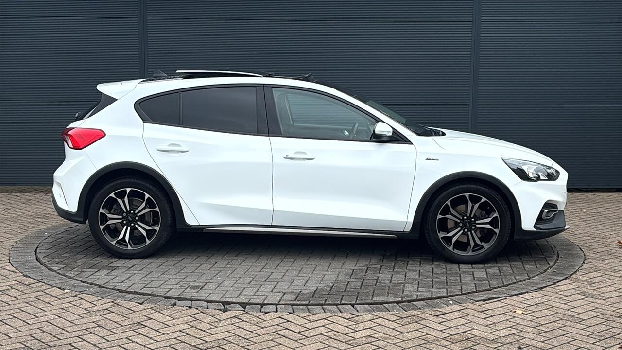 Main listing image - Ford Focus
