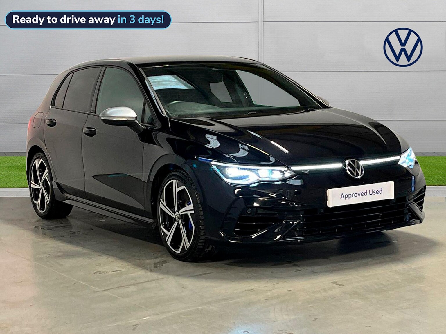 Main listing image - Volkswagen Golf R