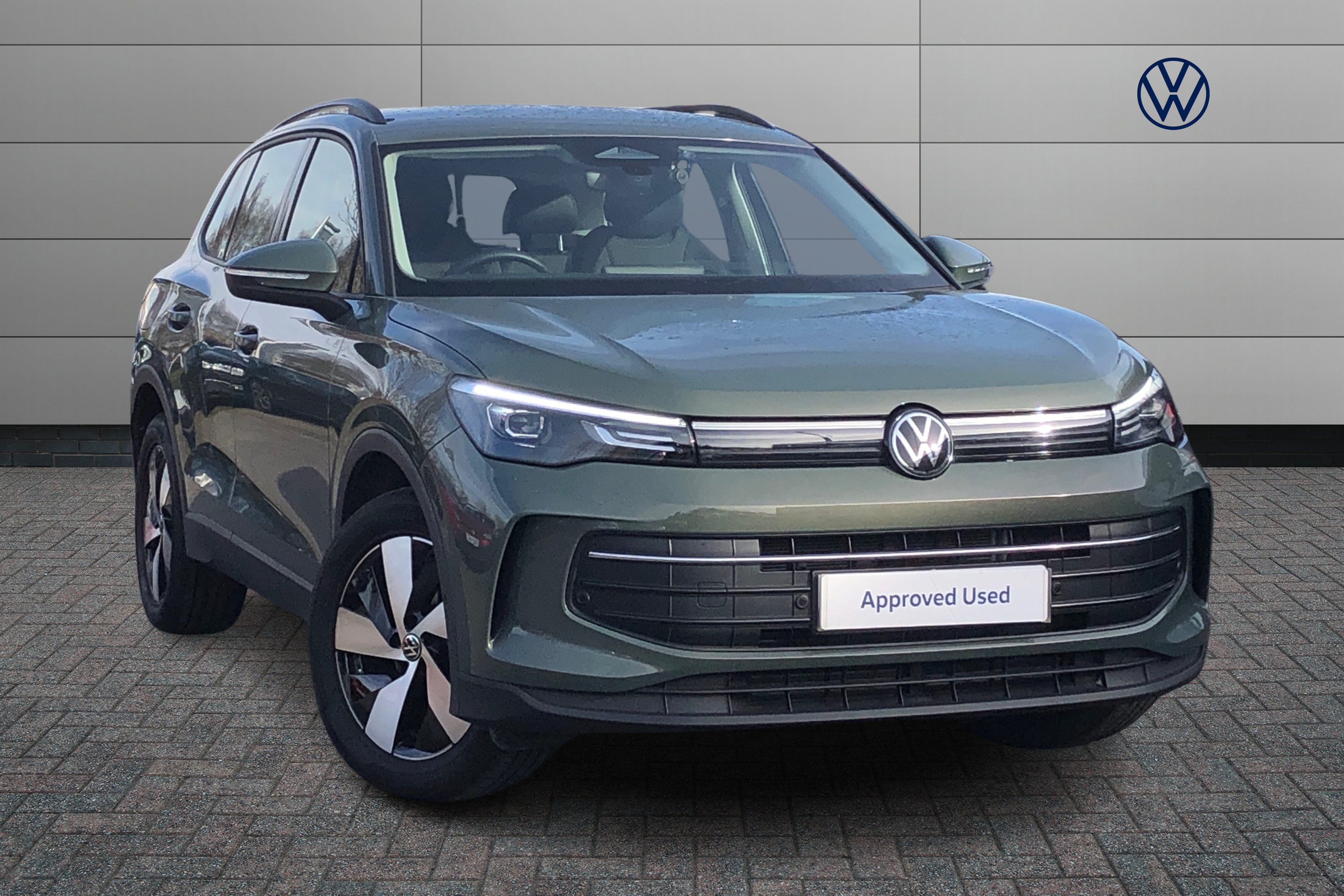 Main listing image - Volkswagen Tiguan