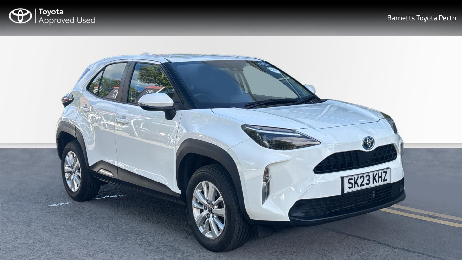 Main listing image - Toyota Yaris Cross