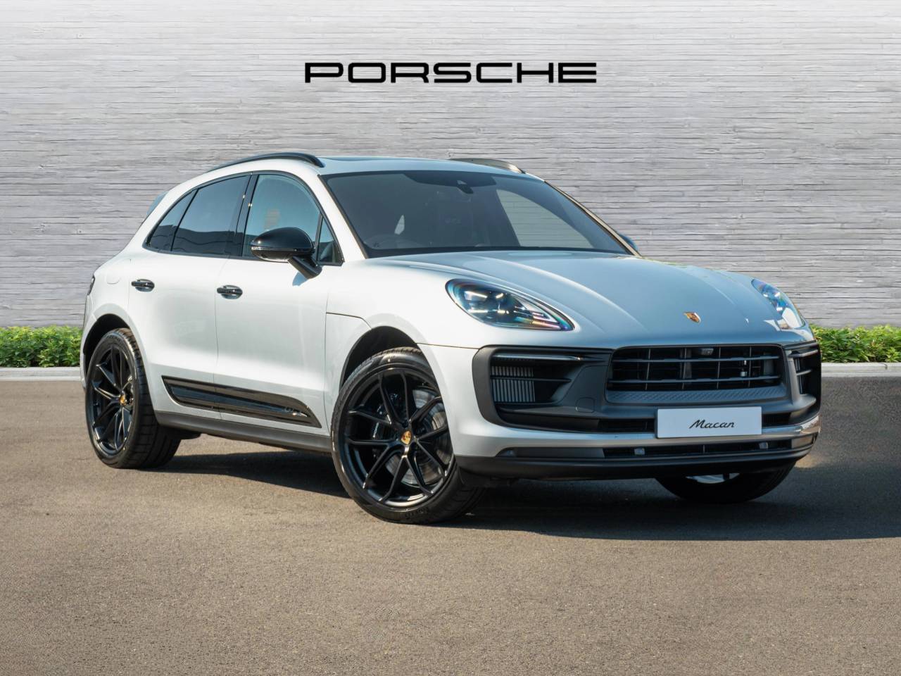 Main listing image - Porsche Macan