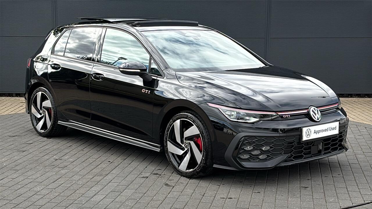 Main listing image - Volkswagen Golf