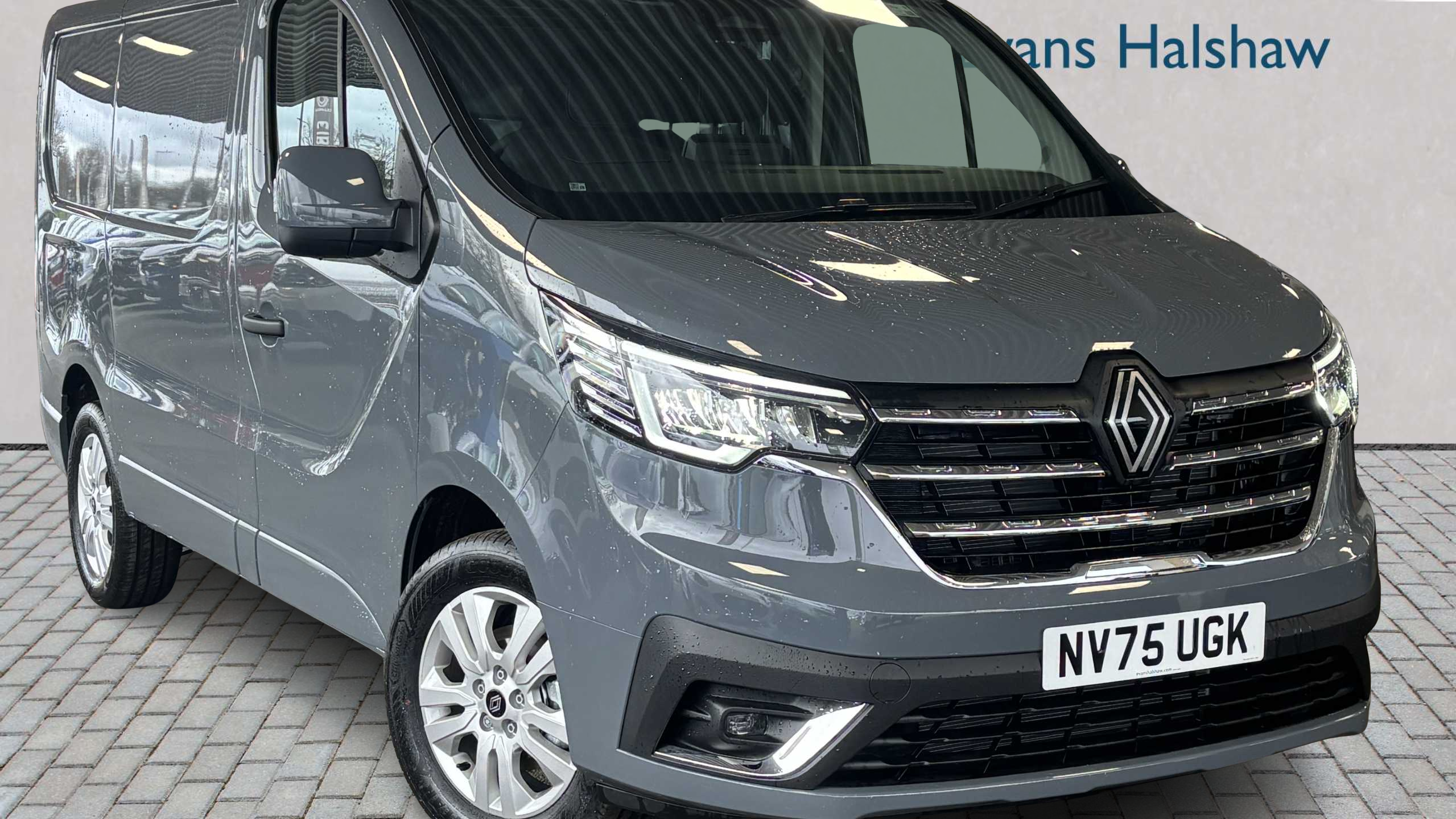 Main listing image - Renault Trafic