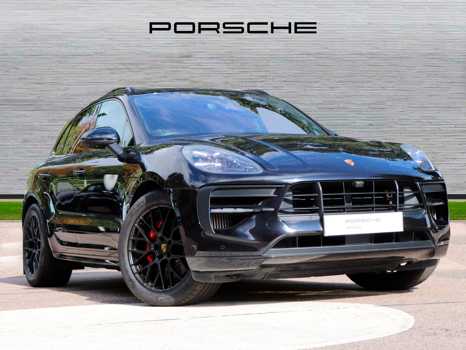 Main listing image - Porsche Macan