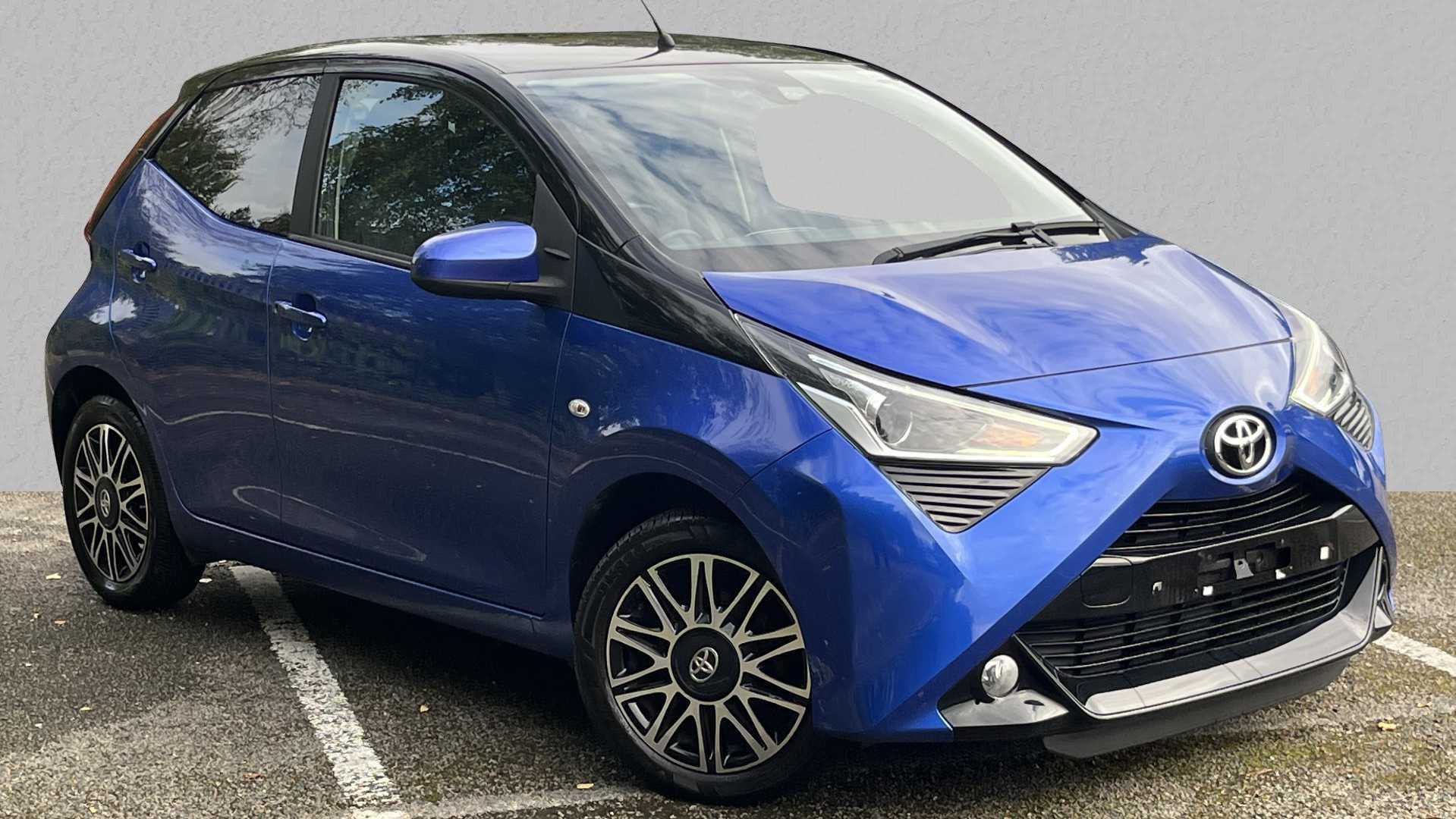 Main listing image - Toyota Aygo