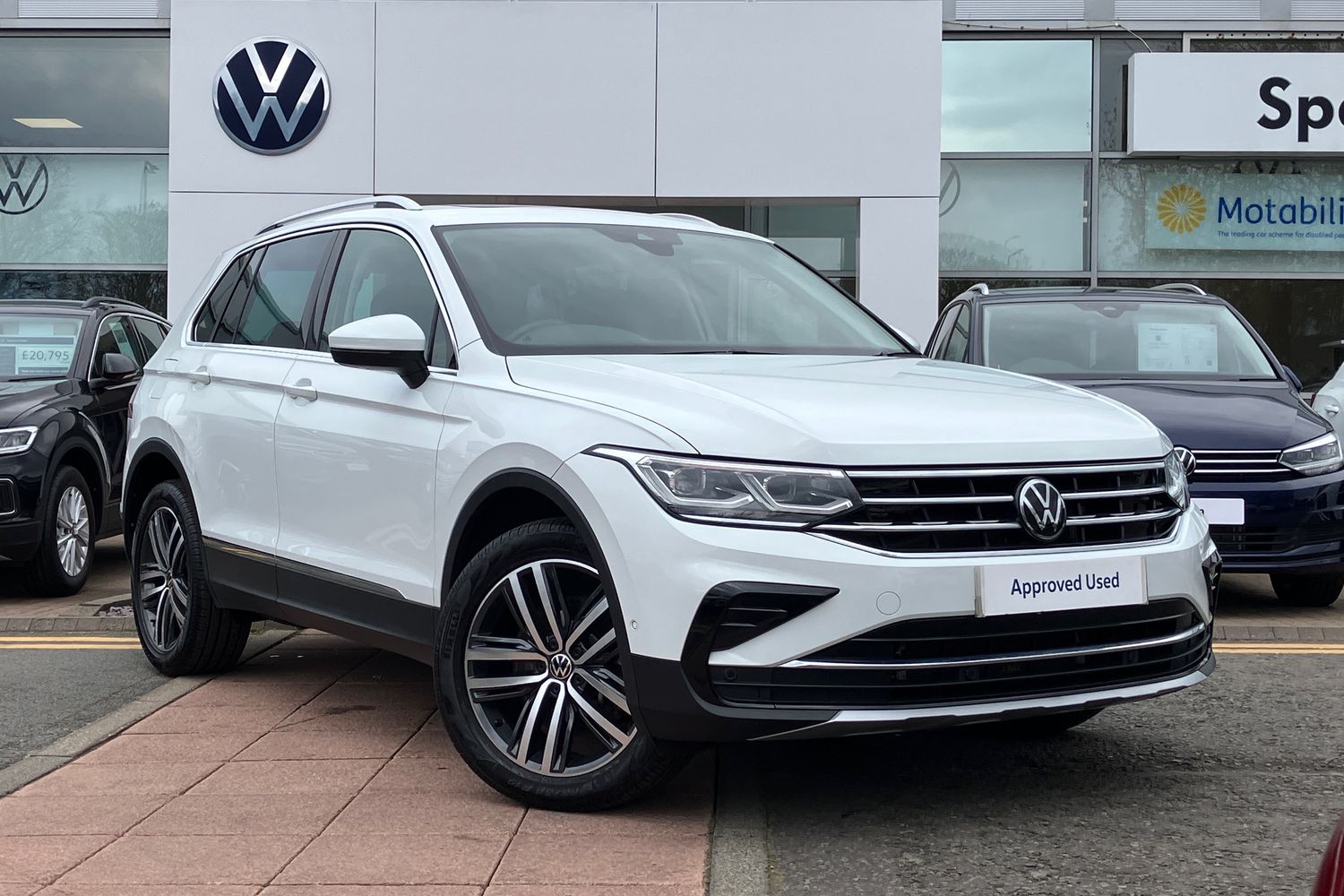 Main listing image - Volkswagen Tiguan