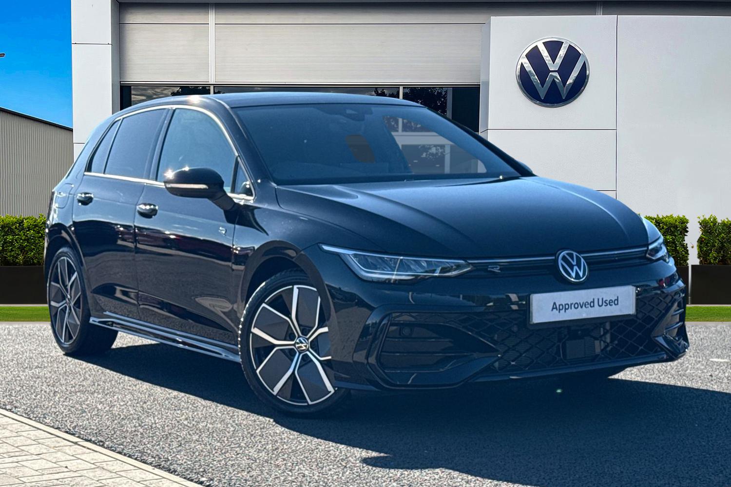 Main listing image - Volkswagen Golf
