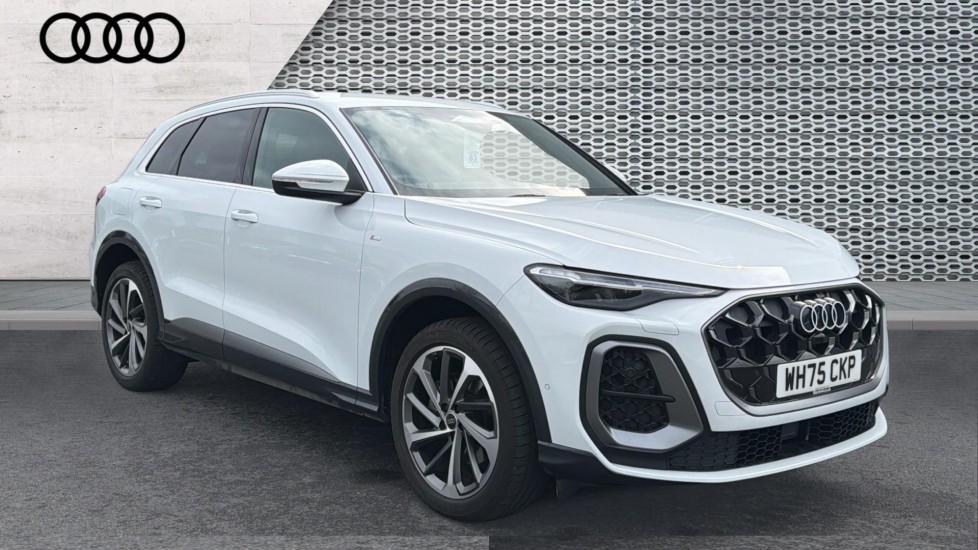 Main listing image - Audi Q5