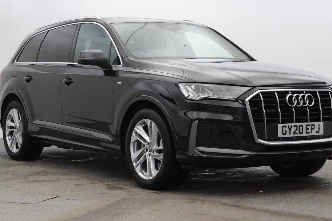 Main listing image - Audi Q7