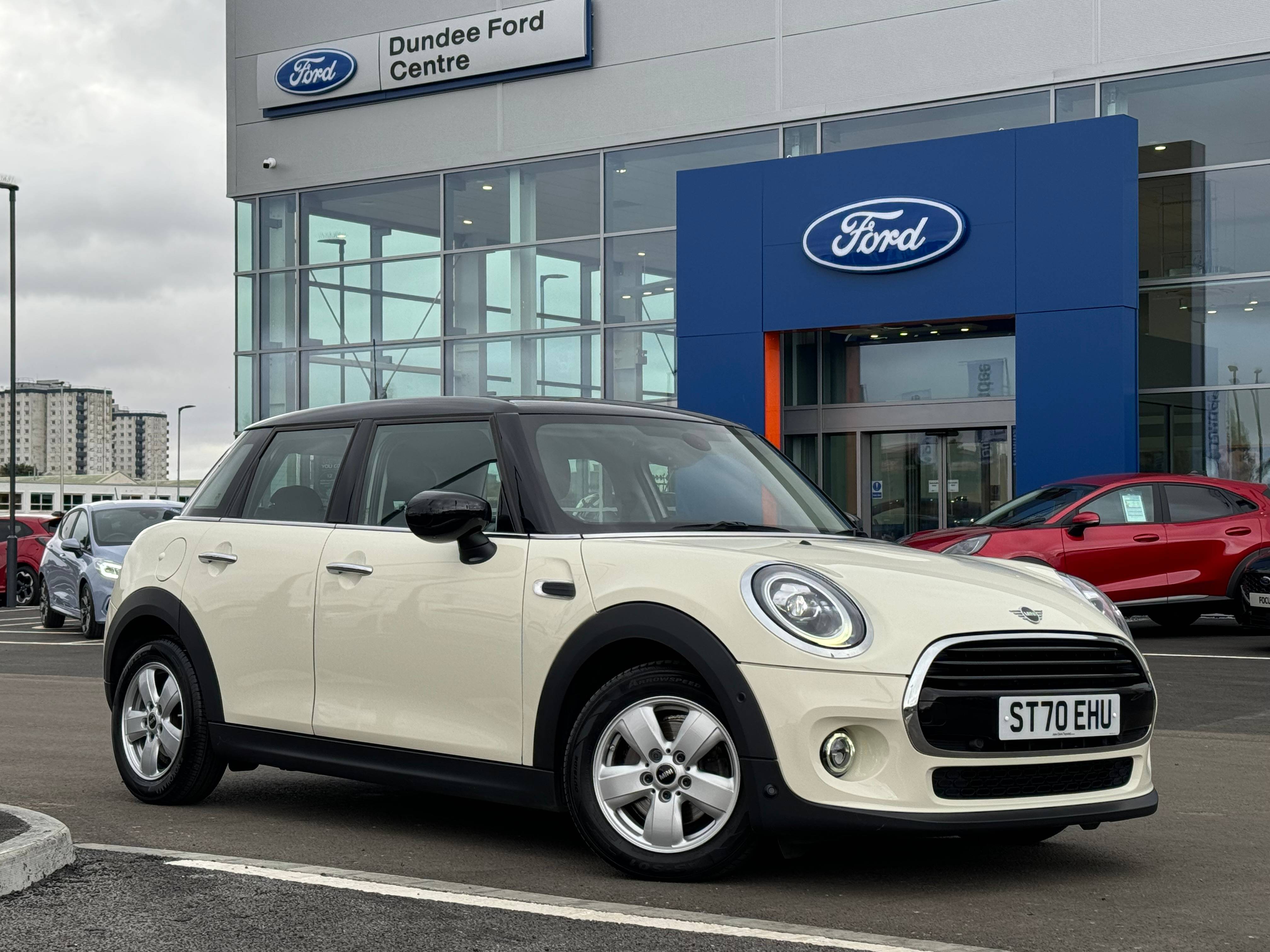 Main listing image - MINI Hatchback 5dr