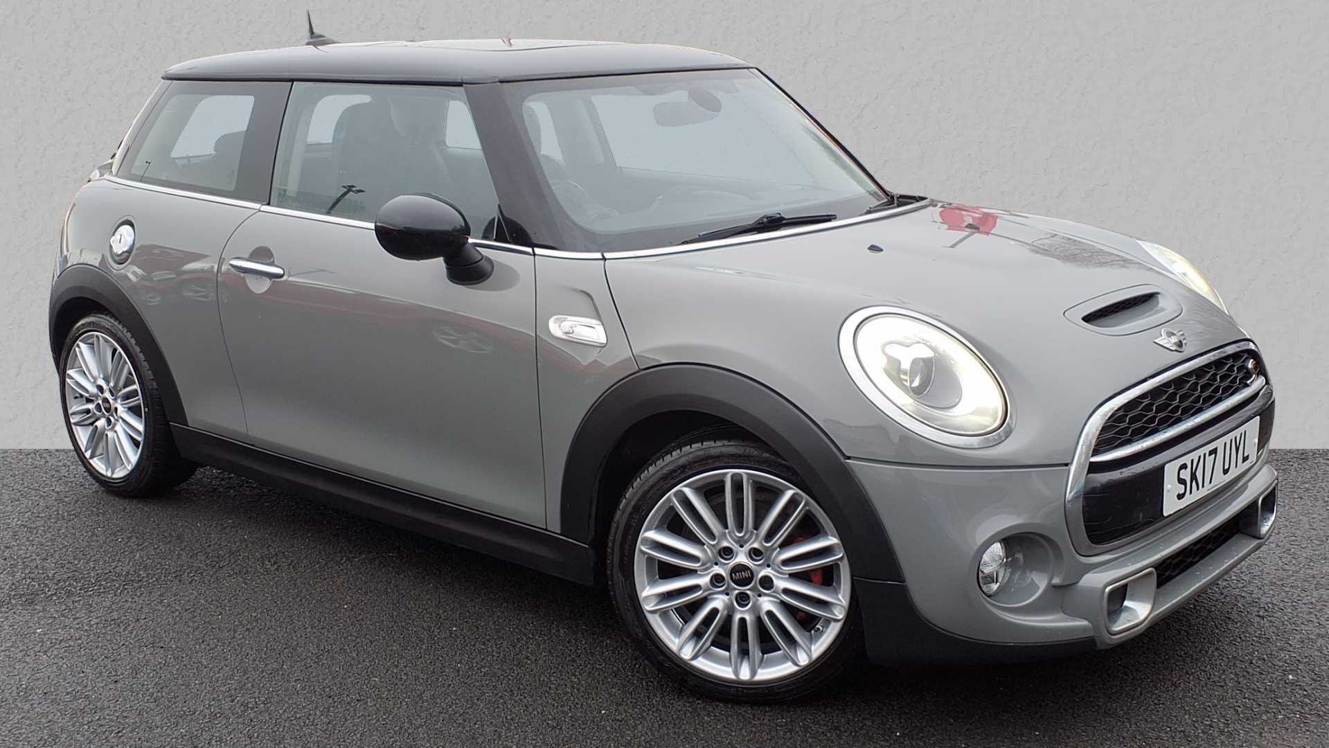 Main listing image - MINI Hatchback