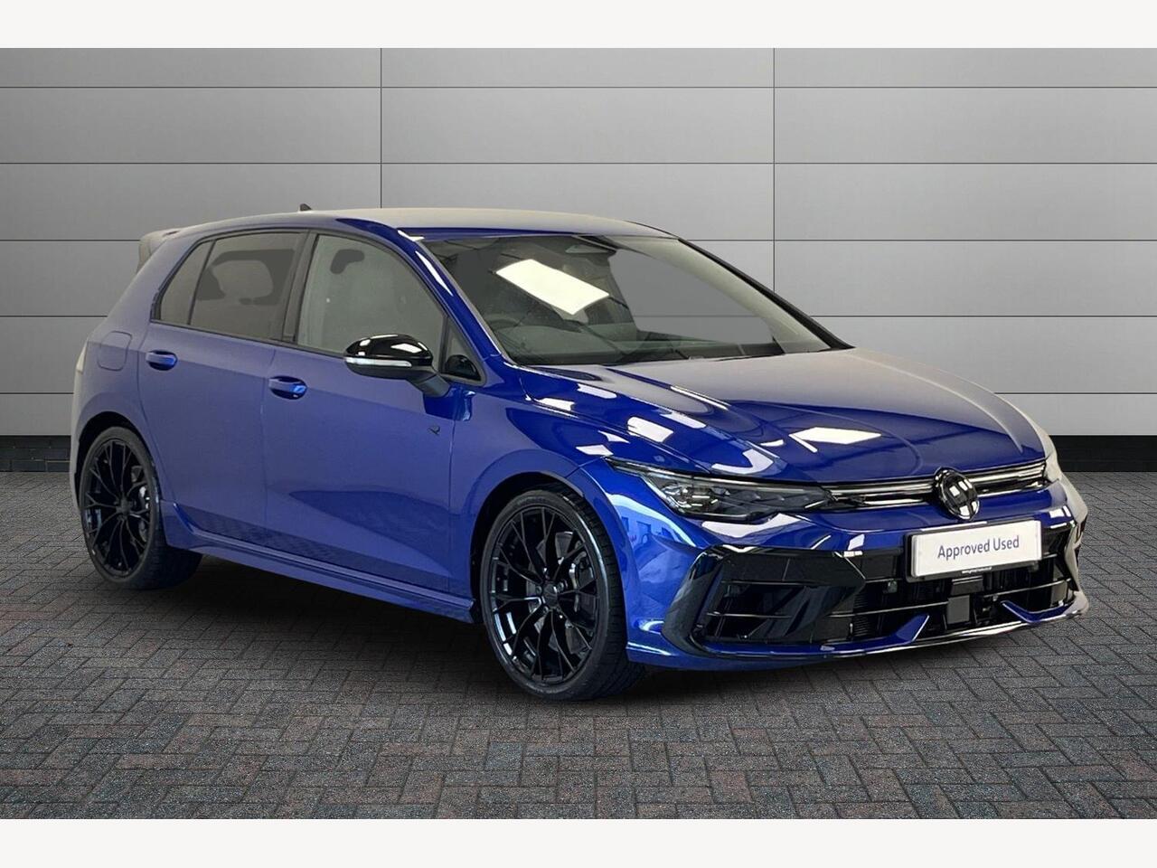Main listing image - Volkswagen Golf R