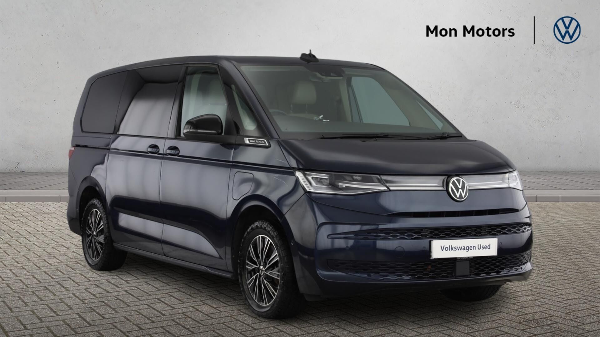 Main listing image - Volkswagen Multivan